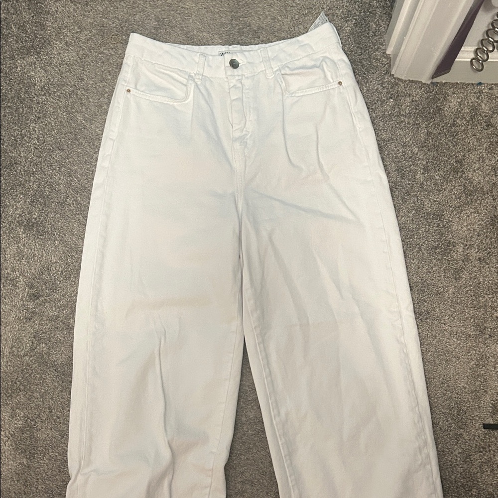 Zara Women's Straight Leg White Jeans